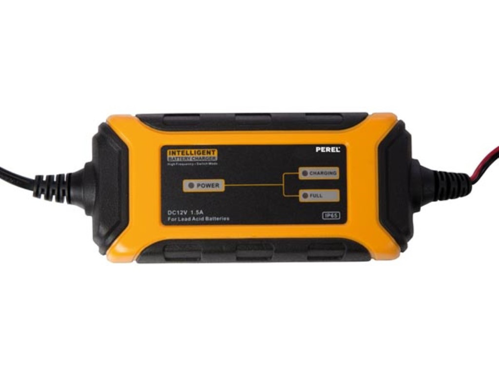 Cargador de baterías coche inteligente 12V 1.5A. Mod. AC028-17927.jpg