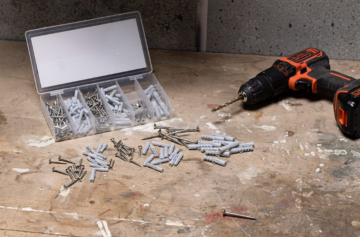 Surtido de tornillos y tacos 249 piezas BLACK+DECKER. Mod. 17451