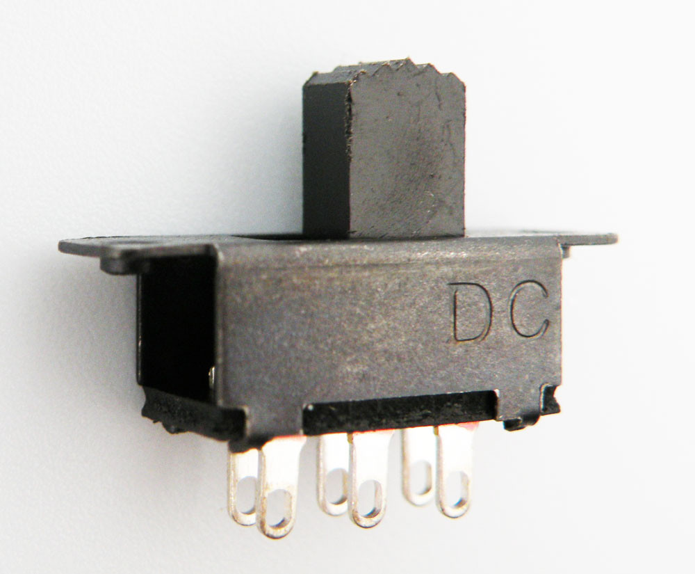 [2268ELG] INTERRUPTOR DESLIZANTE 6P. (2P2T), 125V. 0.5A