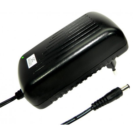 Alimentador conmutado 12VDC 3A DCU Jack 5.5x2.1mm. Mod. 37301203