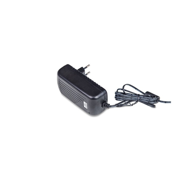 [37301503DCU] Alimentador salida fija 15V 3A Jack 5.5X2.1mm. Mod. 37301503