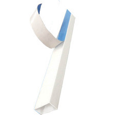 Canaleta adhesiva 15X10mm tramo 2 metros. Mod. WE7511