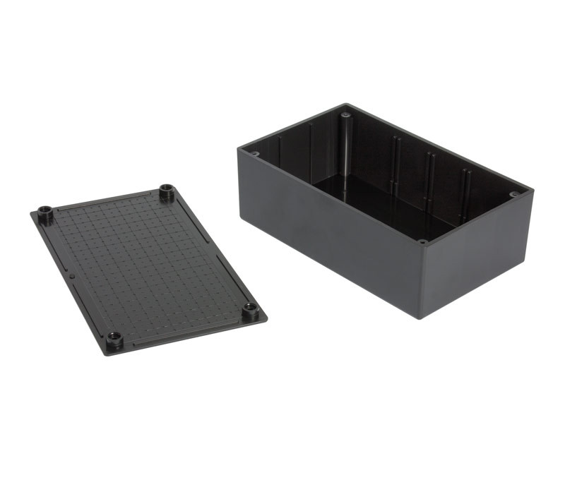 Caja universal para montajes 200x110x65 mm. Mod. CM022