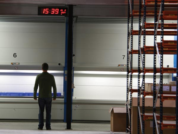 Reloj de pared con leds 83 x 23 x 4 cm. Mod. WC208
